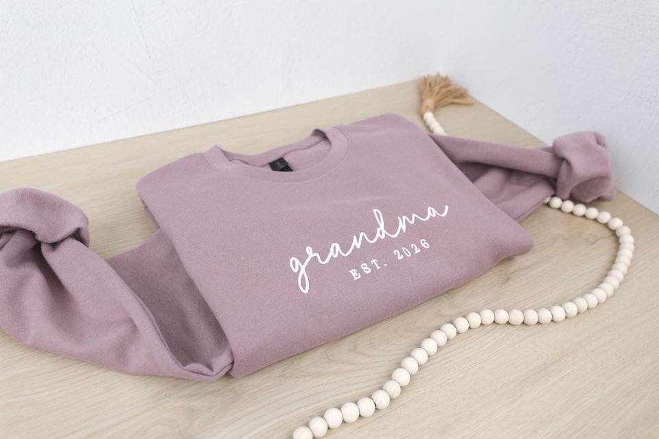 Grandma Personalized Embroidered Sweatshirt, Custom Crewneck, Gift for Mom, Grandma sweatshirt, Christmas Gift, Grandmother Gift