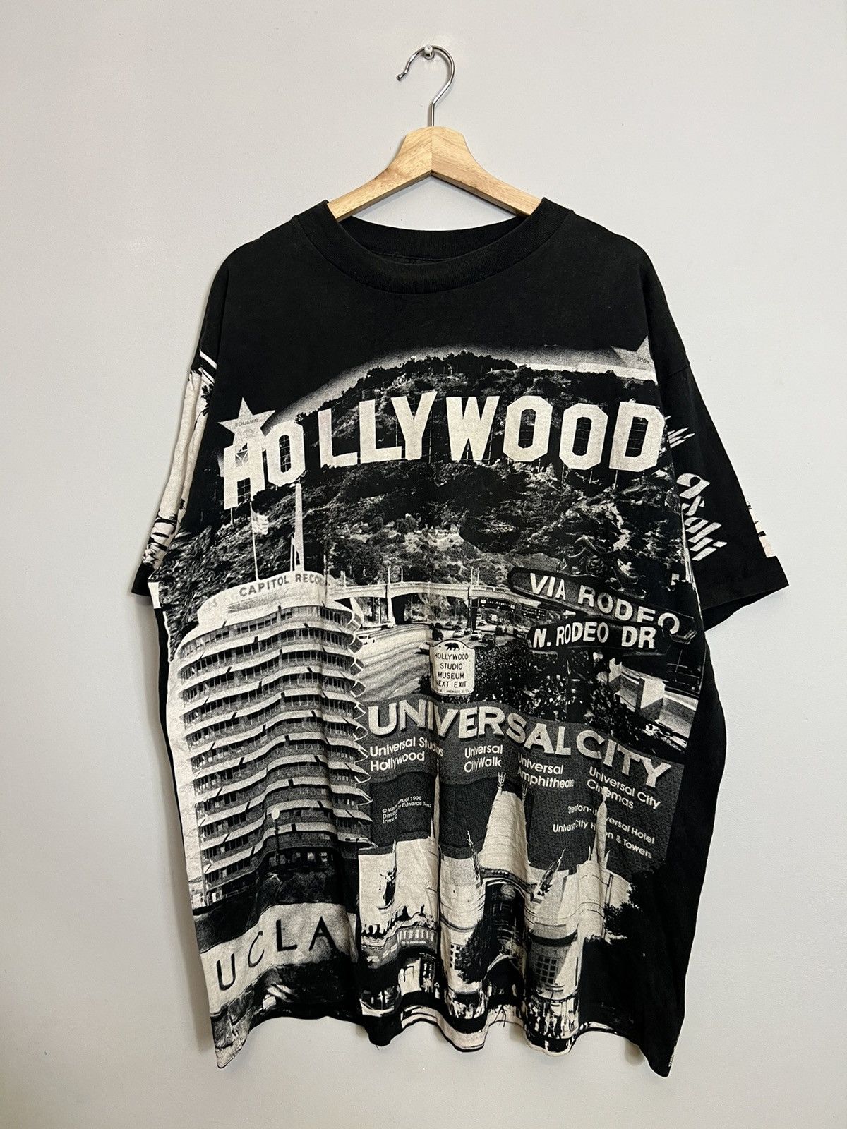 Rare Vintage 1996 1990s Hollywood Unisex T-shirt, Sweatshirt, Hoodie (1)