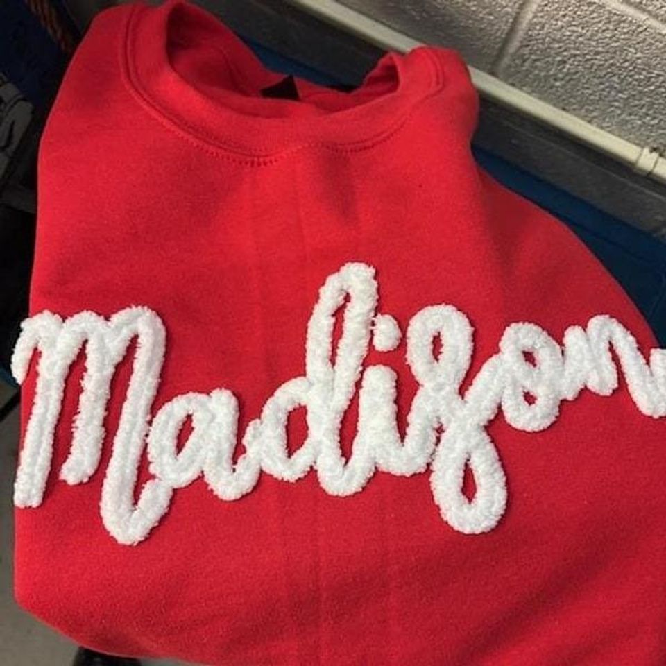 Customized Chenille Yarn Embroidered Sweatshirt with Team Name and Fuzzy Letter Details