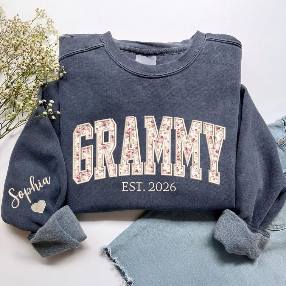 Custom Embroidered Grammy Sweatshirt, Grammy Floral Applique Sweater, New Grandma Gifts, Mother's Day Gift, Gift for Grammy