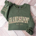 Custom Grandmommy Sweatshirt - Floral Appliqu Embroidered Grandmommy Sweater, Grandma Shirt, Grandmommy Gifts, Mothers Day, Christmas 2025