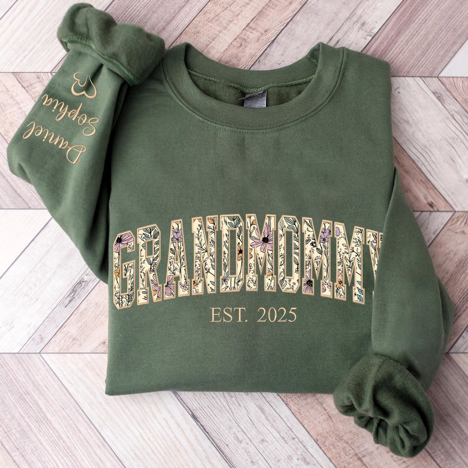 Custom Grandmommy Sweatshirt - Floral Appliqu Embroidered Grandmommy Sweater, Grandma Shirt, Grandmommy Gifts, Mothers Day, Christmas 2025