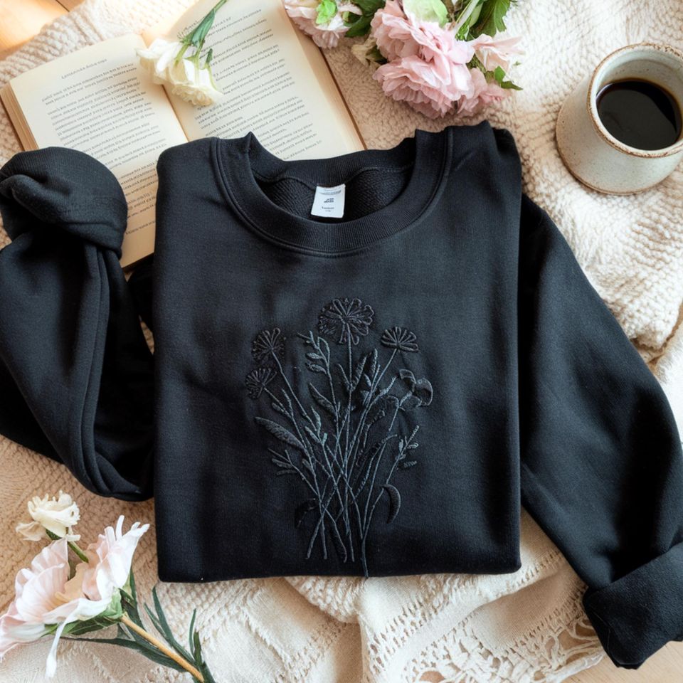 Embroidered Vintage Pressed Flowers Sweatshirt: Botanical Floral Tshirt, Wildflowers T Shirt, Boho Cottagecore Tee, Gift for Gardener