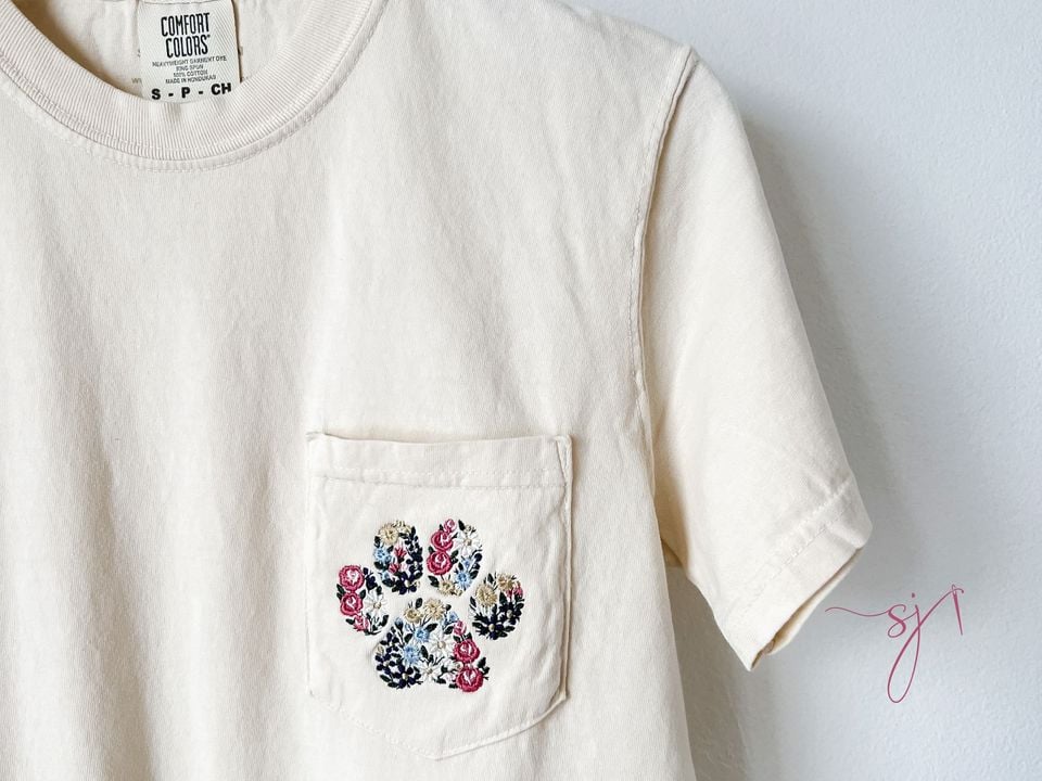 Floral Paw Print Embroidered Pocket Tee - Vintage-Inspired Short Sleeve - Cream Beige
