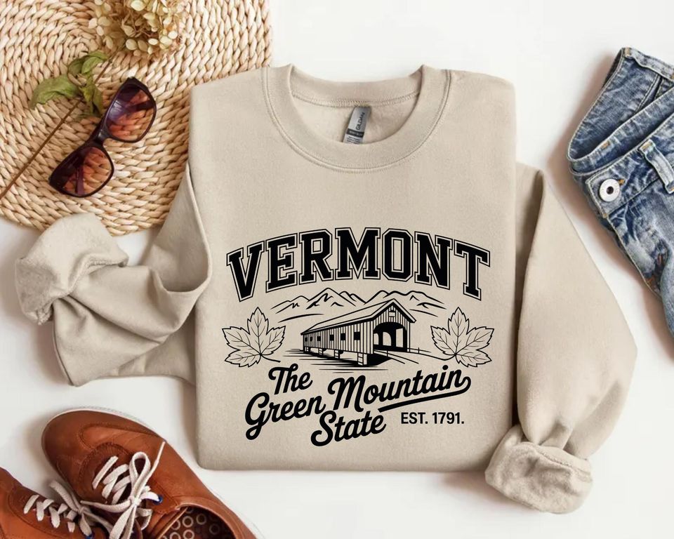 Vermont Hoodie Vintage Green Mountain State Shirt Retro Vermont Graphic Tee New England Travel Souvenir Sweatshirt Hoodie