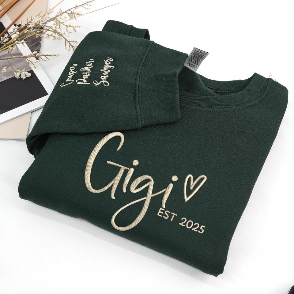 Embroidered Custom Gigi Sweatshirt - Personalized Grandma Sweatshirt with Grandkids Name - Womens Clothing - Grandparents Gift
