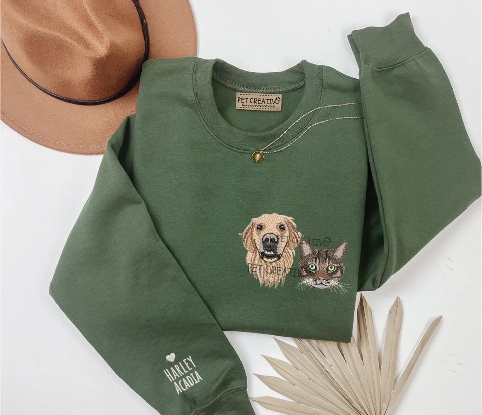 Custom Pet Portrait Sweatshirt, Embroidered Dog Sweatshirt, Personalized Pet Crewneck, Dog Mom Gift, Mothers Day Gift