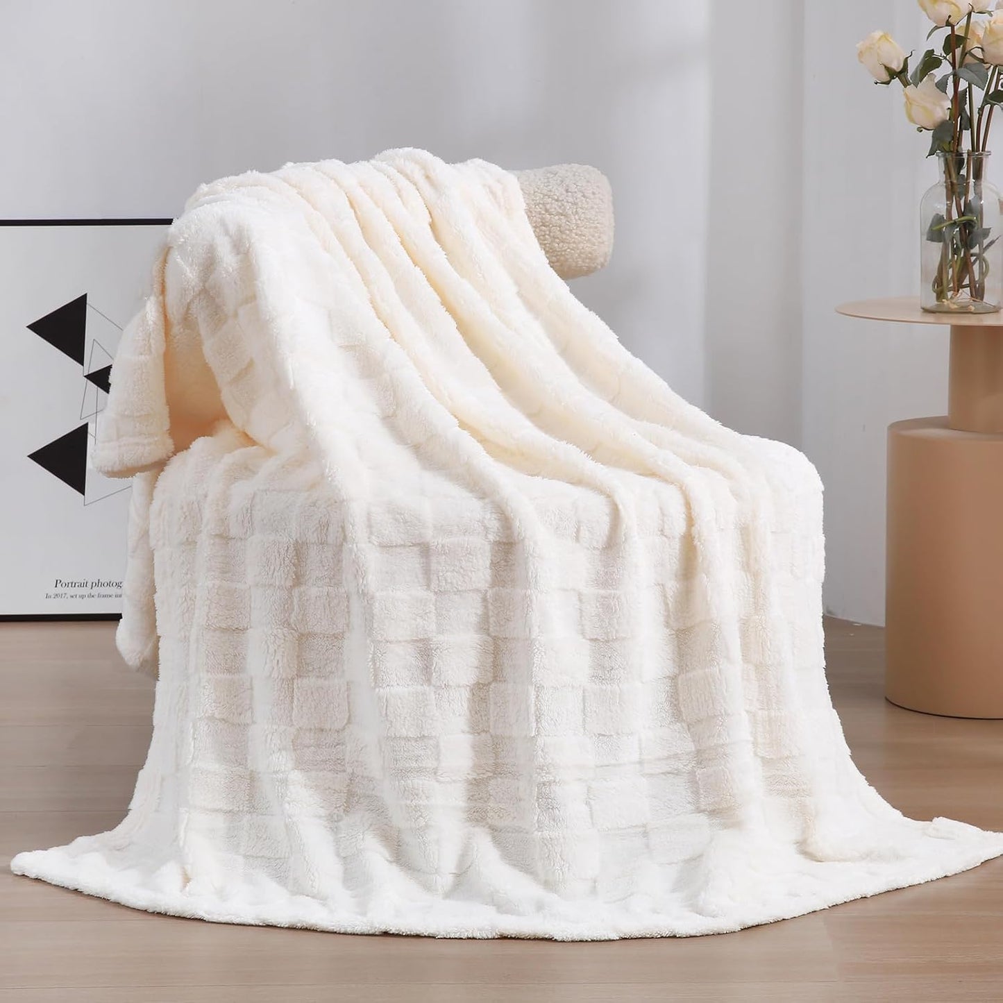 Cream White Fleece Throw Blanket 50”×60” for Couch Sofa Bed,Super Soft Cozy Plush Microfiber Flannel Blanket with 3D Checkered Design Lightweight for Adults,Woman,Girls