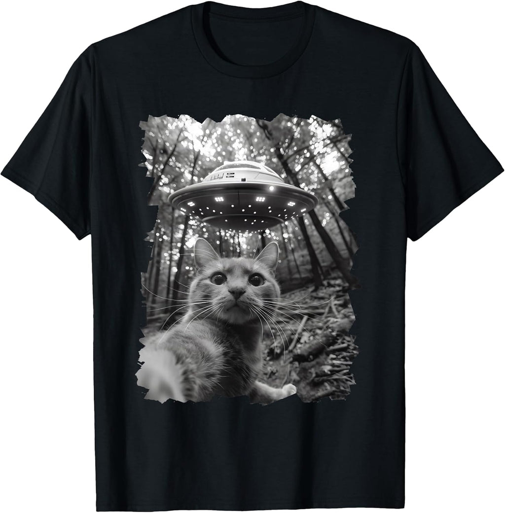 Funny Cat UFO, Funny Alien Cat Selfie UFO for Cats Lovers T-Shirt