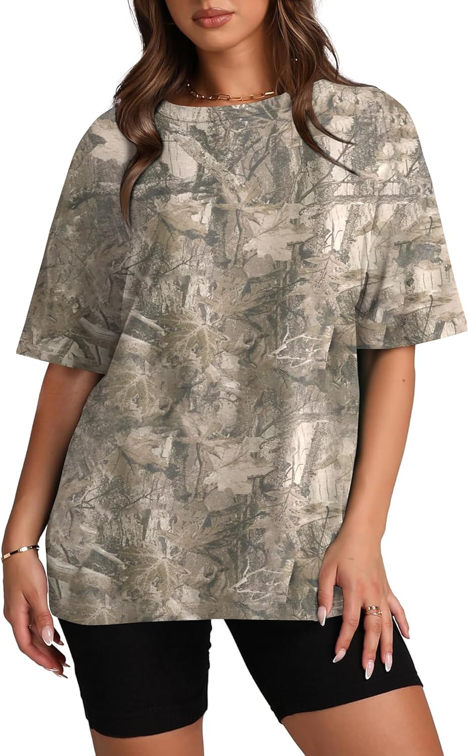 Camo Shirt Women Mens Oversized Camouflage Print Graphic Tees Maple Leaf Short Sleeve Crewneck T Shirt Streetwear
