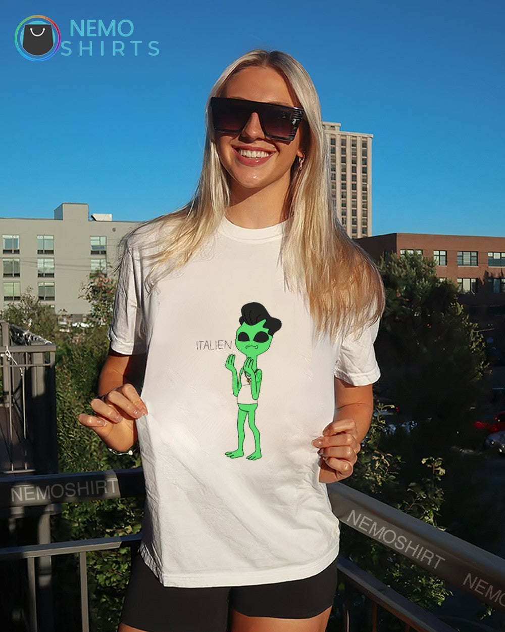 Alien italien graphic shirt