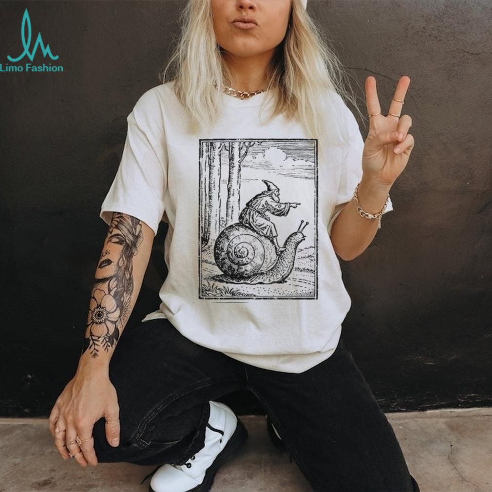 Medieval Snail Rider Graphic Vintage 90s Renaissance Fantasy shirt