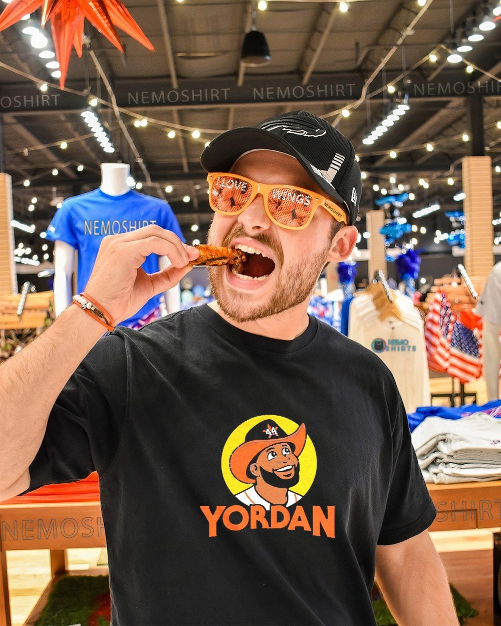 Yordan Houston Astros Yordan Alvarez wearing homer hat shirt