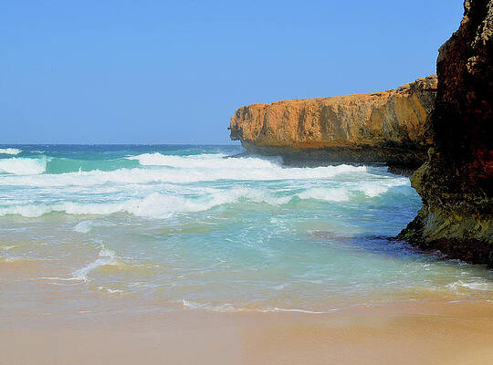 Aruba Beach  Eroding  Sandstone Shoreline With Breaking Waves On Beach Print
