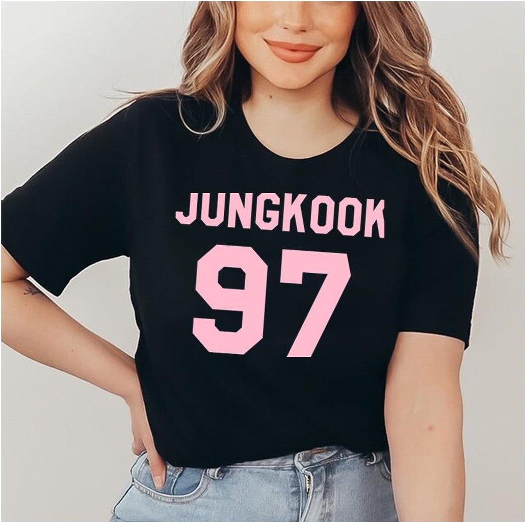 Pink Art Bts Bangtan Jungkook 97 Unisex T-shirt, Sweatshirt, Hoodie (1)