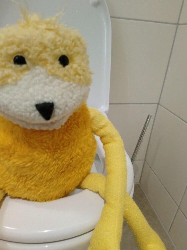 Mr. Oizo Flat Eric Toilet by bozey