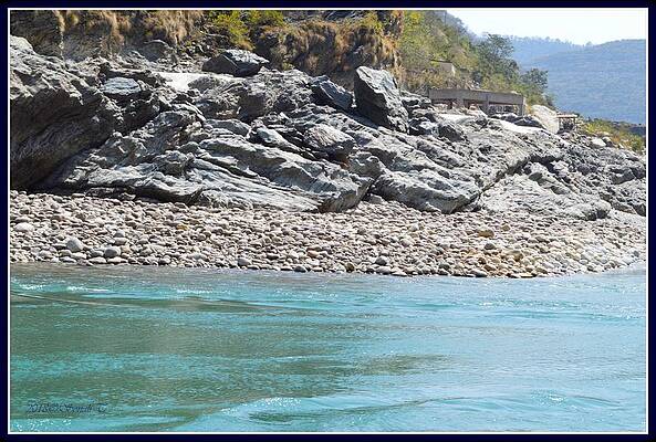 River Alaknanda Print