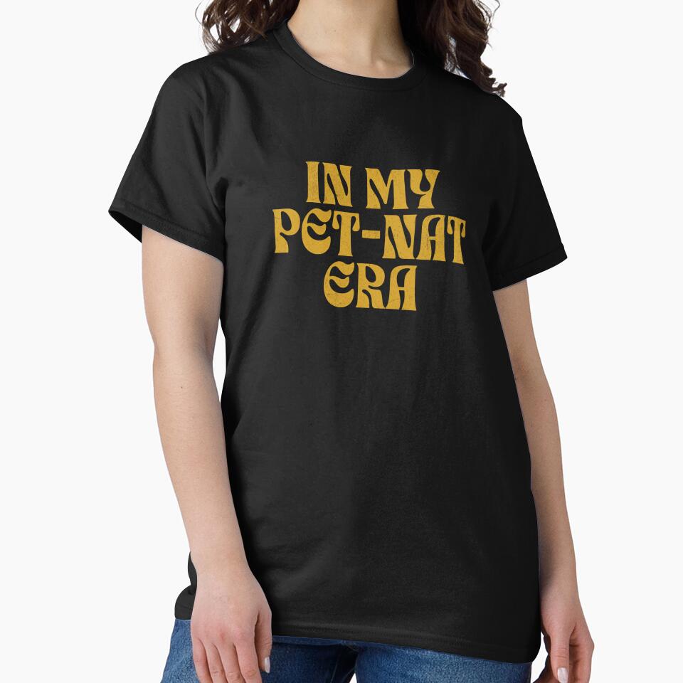 Retro Style Pet-Nat Wine Lover in Gold by CityVine