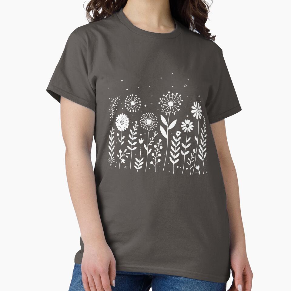 Minimalist Floral T-Shirts, Gifts for Women, Flowers Crewneck Sweatshirt, AestheticTees, Floral Shirts for Women, Wild Flowers Graphic Tees by teecraftstudios