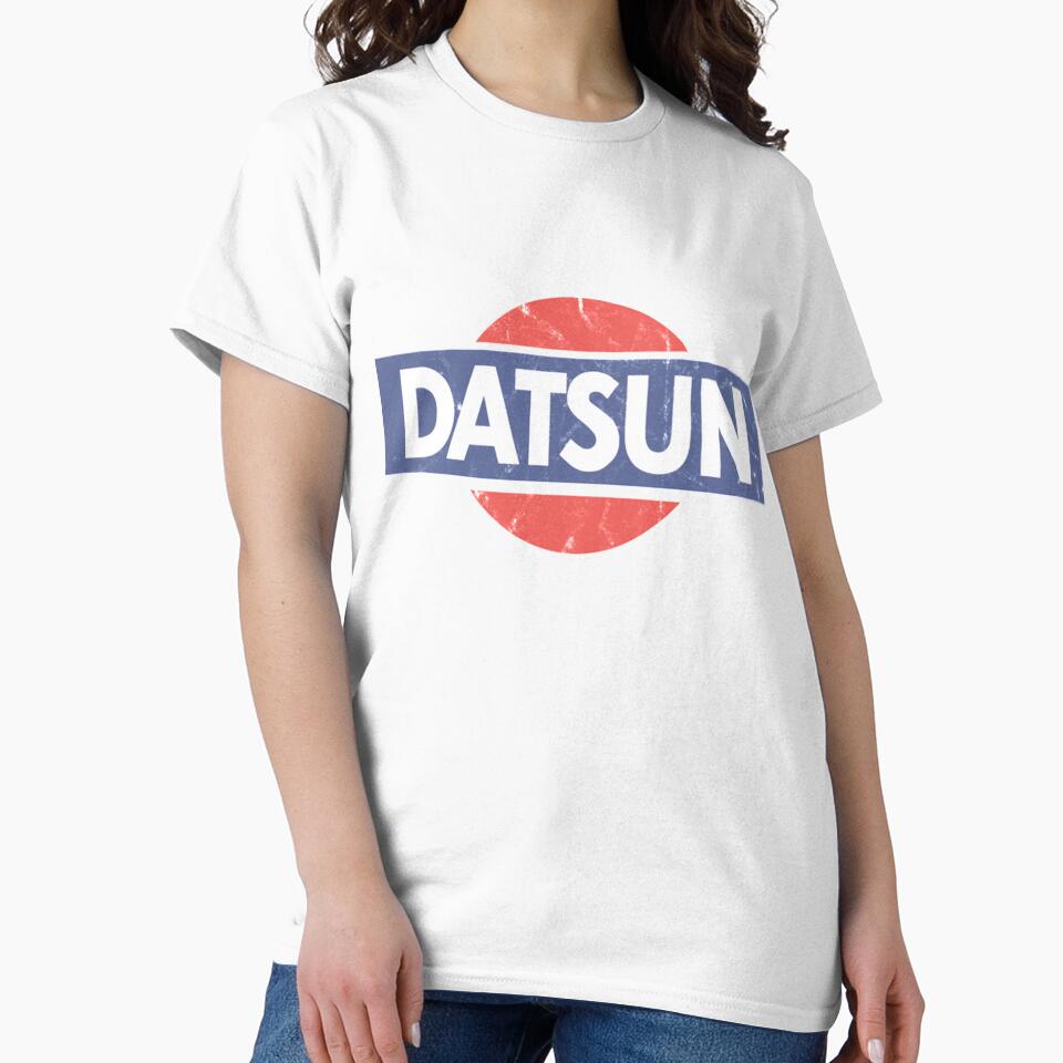 Datsun T-Shirt'76 Datsun [Vintage Distressed] by KasumeHupp