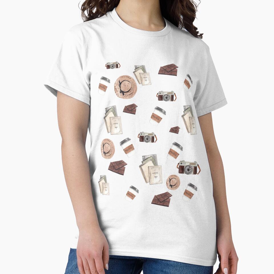 Women manifest for travel by createliermira