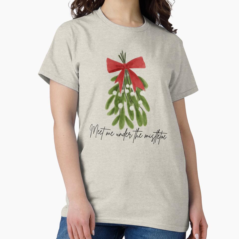 Meet Me Under The Mistletoe - Aesthetic - Cozy - Christmas Design by PureJoyPrints