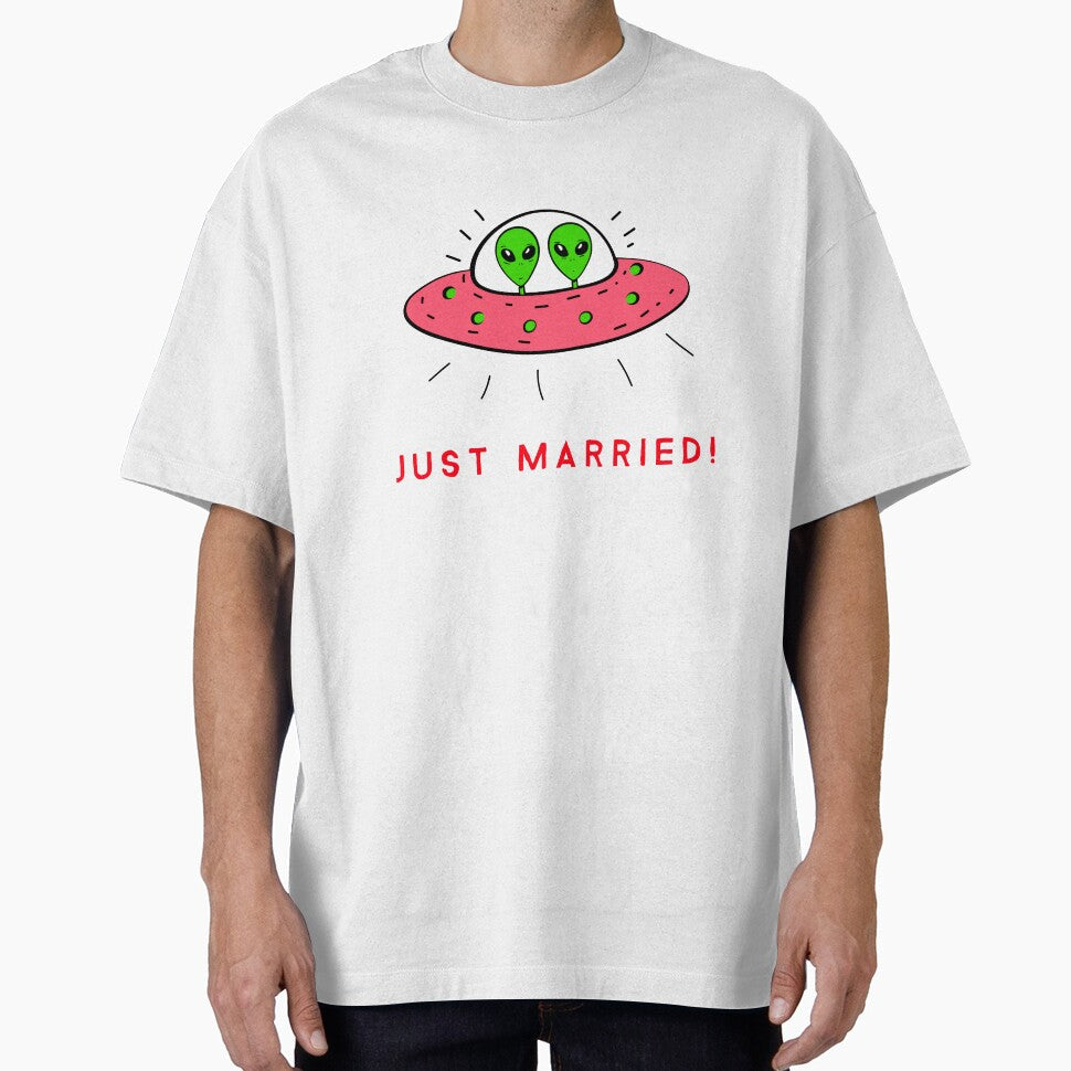 Just Married - Alien Version by guruthuma