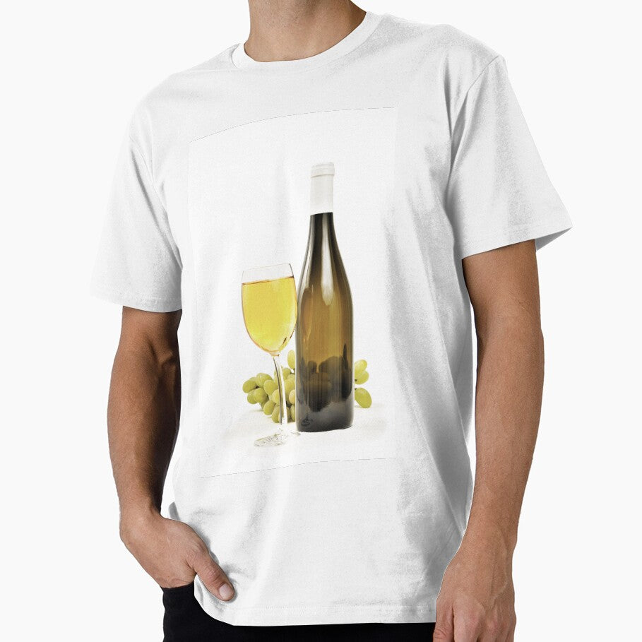 Bottle and a full glass of wine with grapes by AsahiNoAme