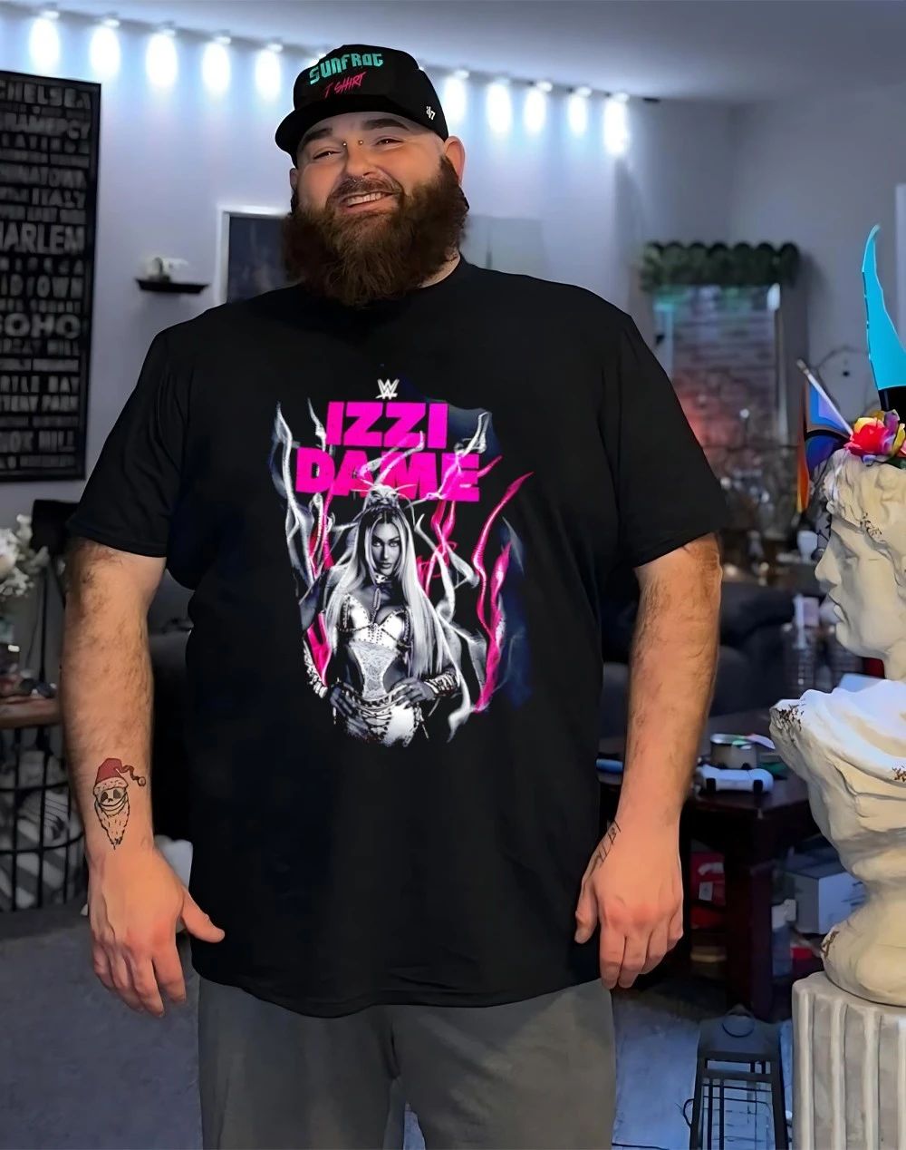 Izzi Dame It Iz What It Iz graphic shirt