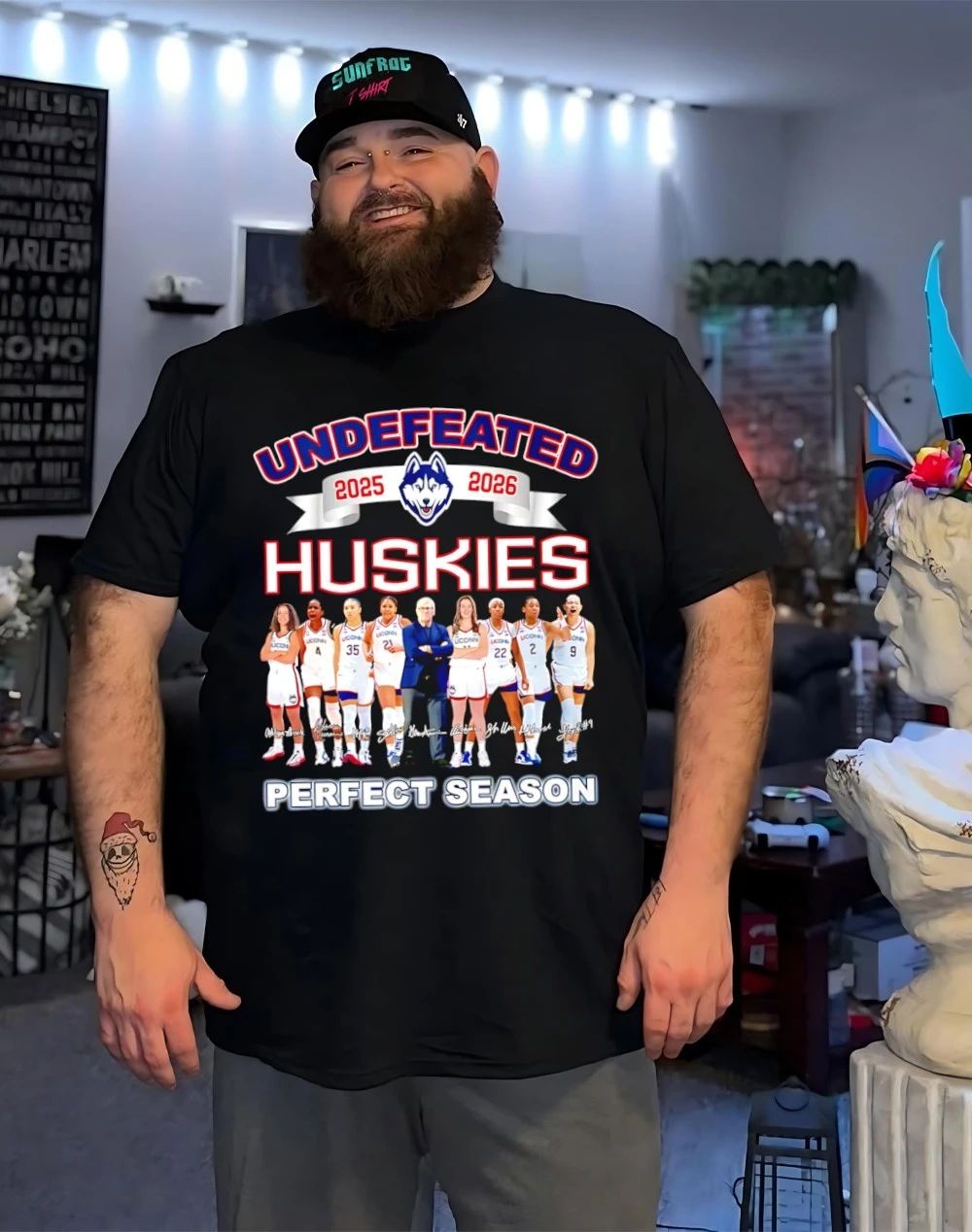 Uconn Huskies Perfect Season 2025 2026 signatures shirt