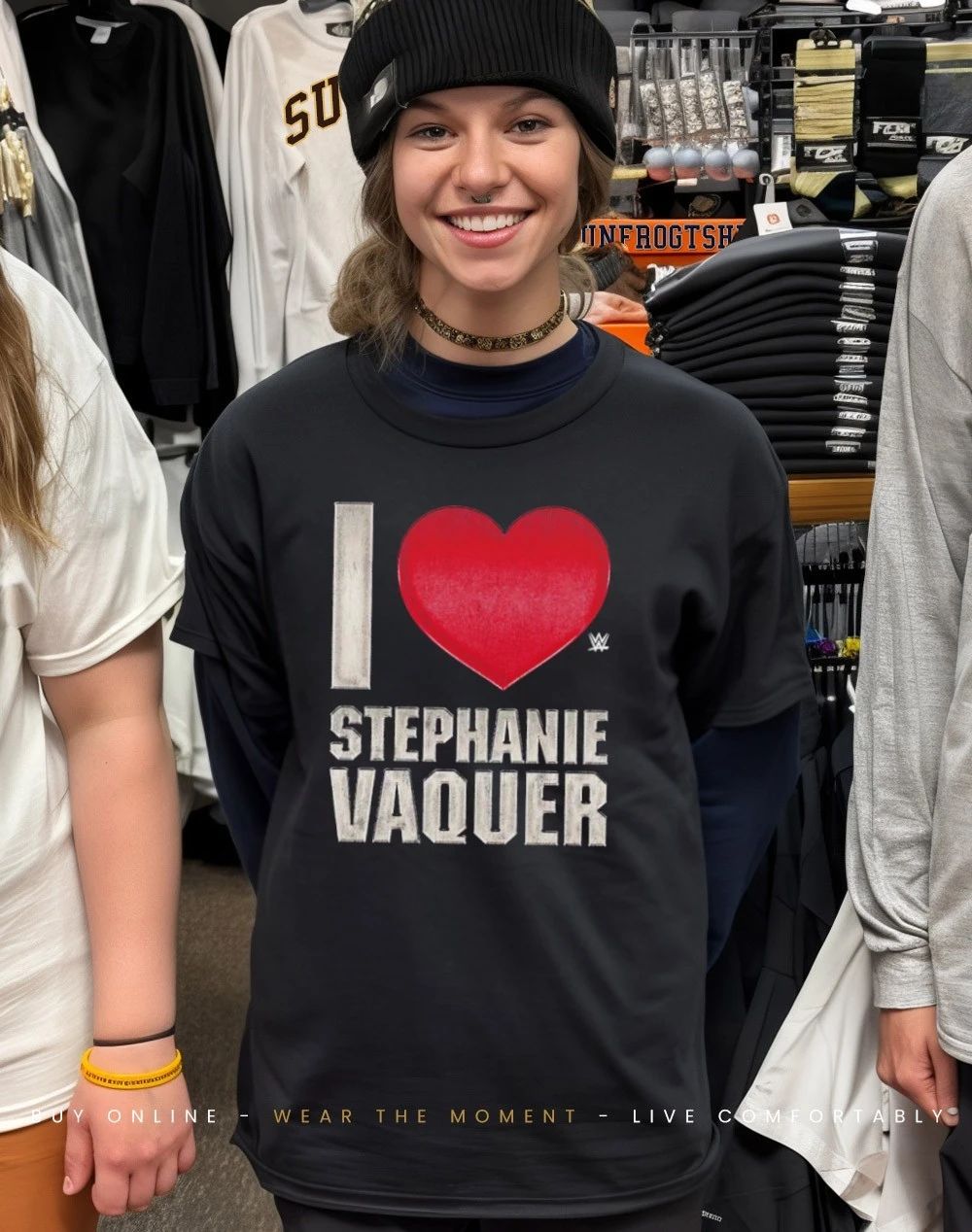 Stephanie Vaquer I Love graphic shirt