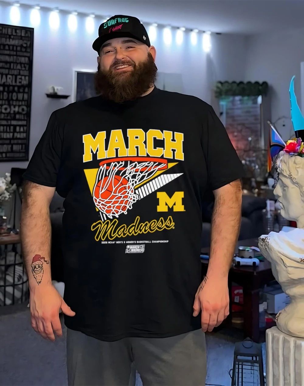 Michigan Wolverines MBB & WBB 2026 March Madness Retro Swish shirt