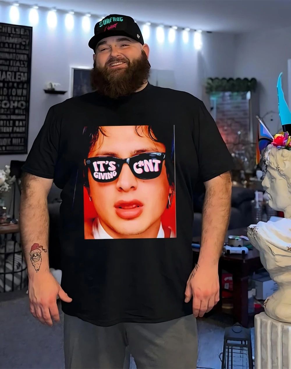 Hudson it’s giving cnt Sunglasses shirt