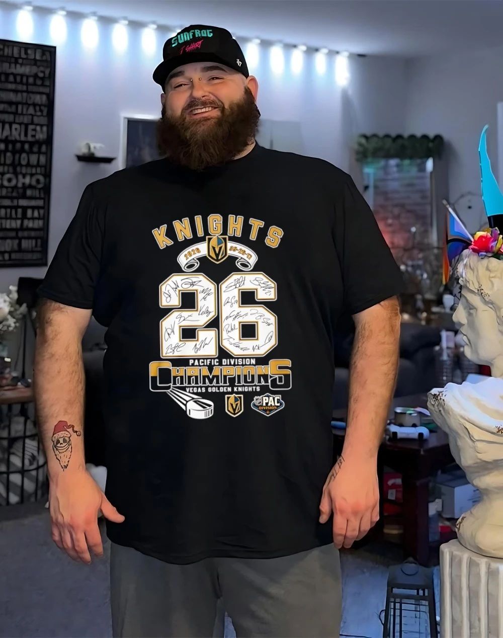 Golden Knights 2026 Pacific Division Champions 39-26-17 signatures shirt