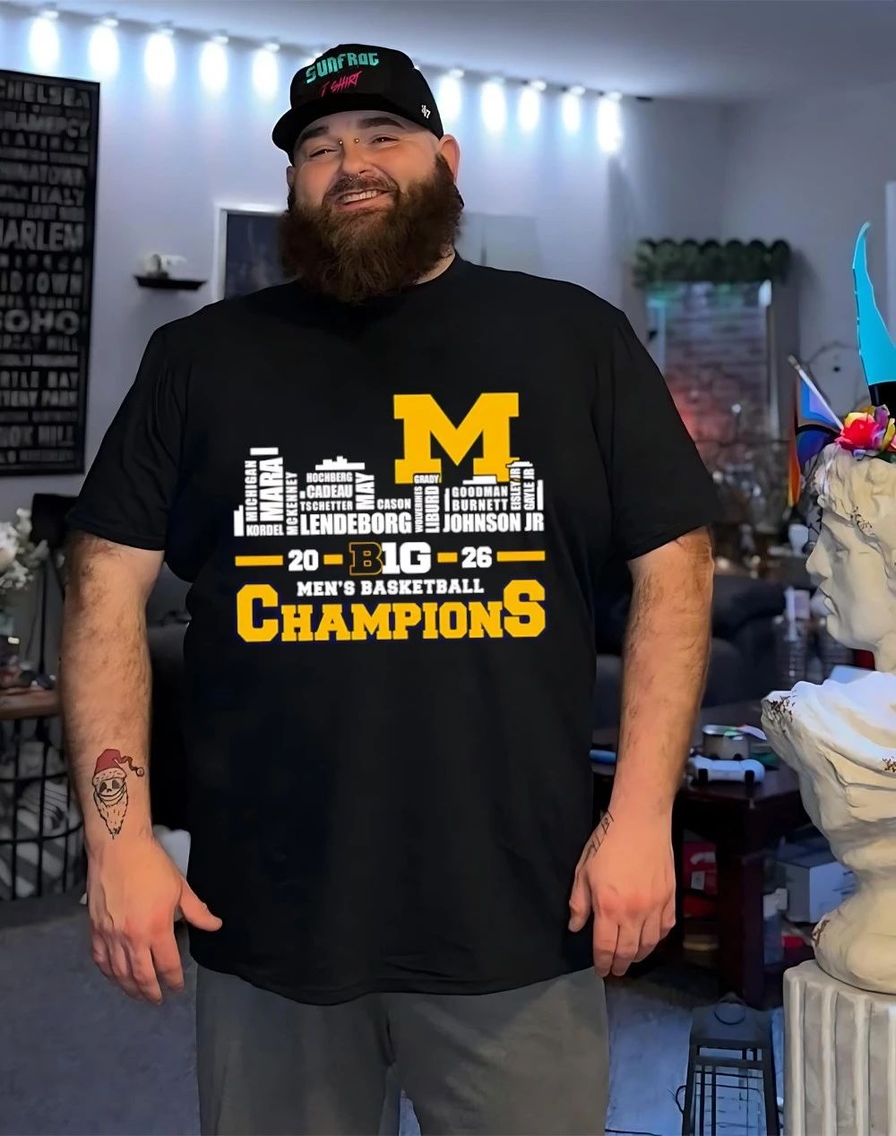Michigan Wolverines 2026 Men’s Basketball Champions player name city skyline shirt