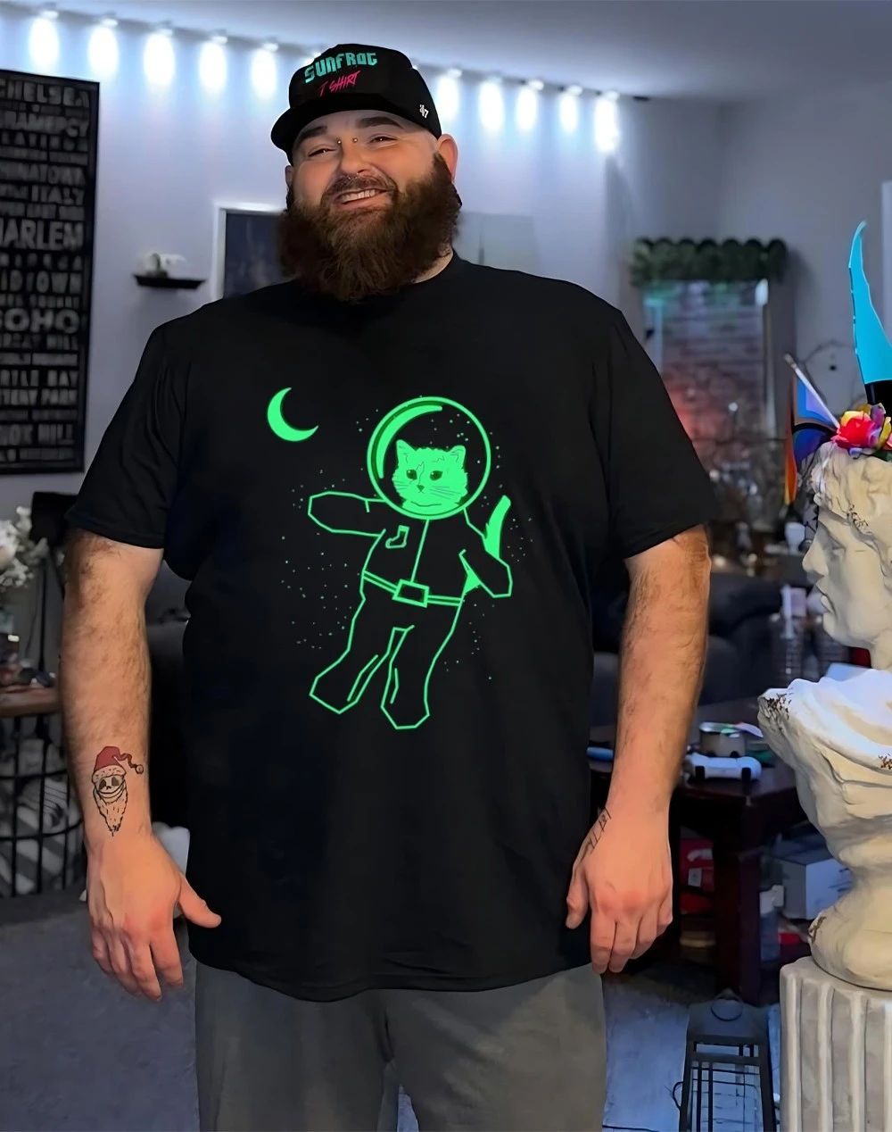 Gary the Cat in space Astronaut shirt