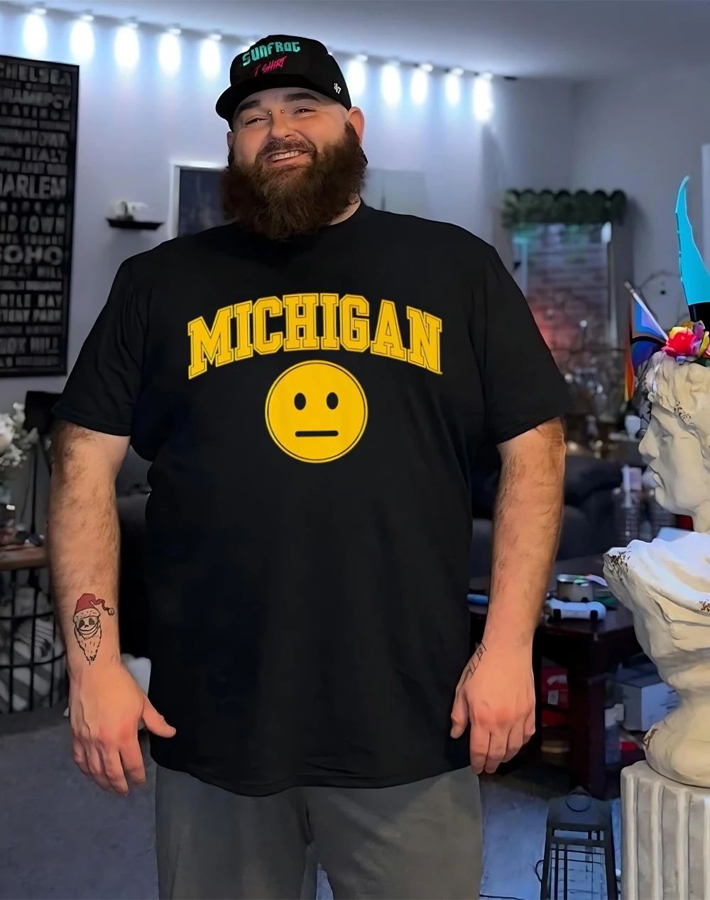 Michigan Basketball Blank Expression icon shirt
